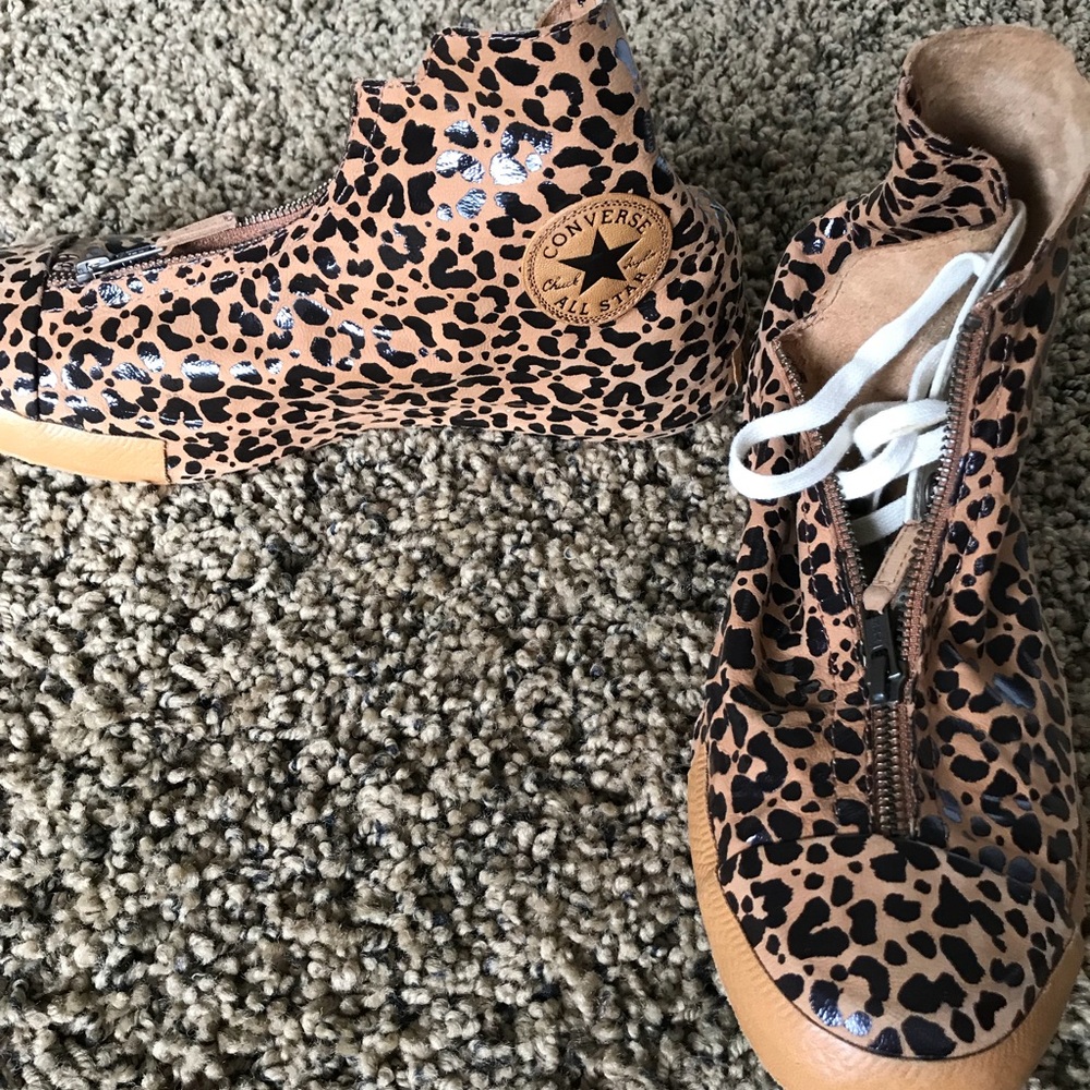 Cheetah print converse